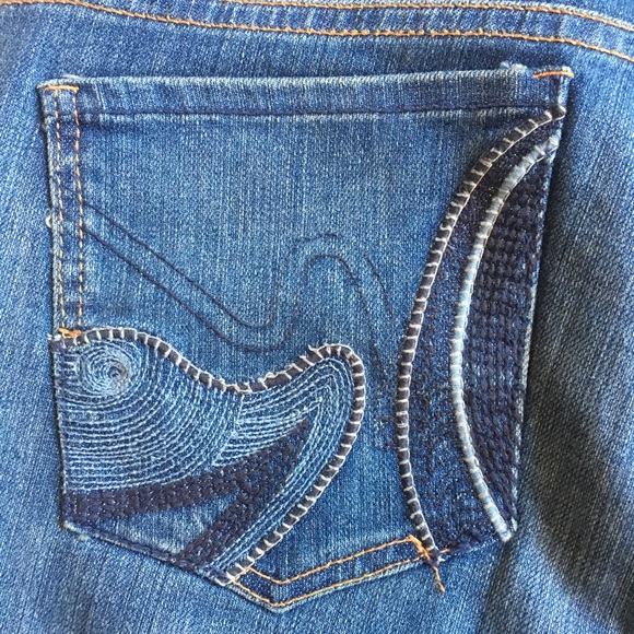 FAKE COH Zhandra flare mid-rise jeans - Picture 5 of 8